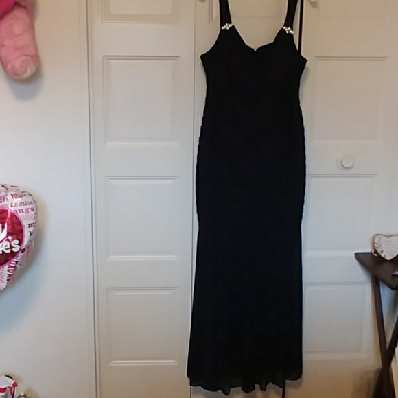 R&M Richards evening - Picture 1 of 6